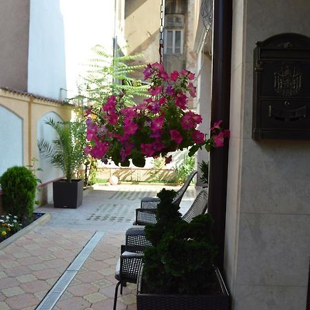 Bon Bon Hotel София Экстерьер фото