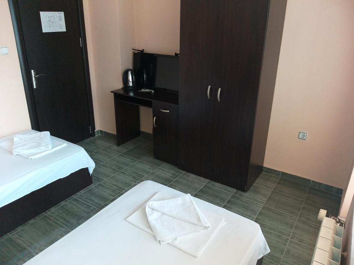 Bon Bon Hotel София Экстерьер фото