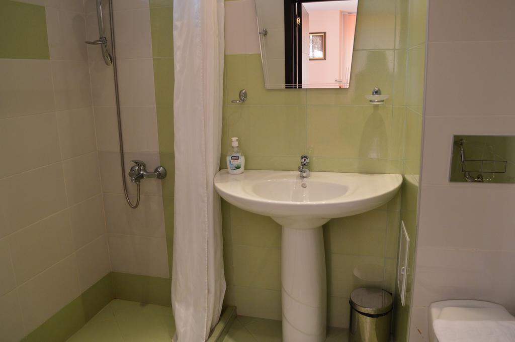 Bon Bon Hotel София Экстерьер фото